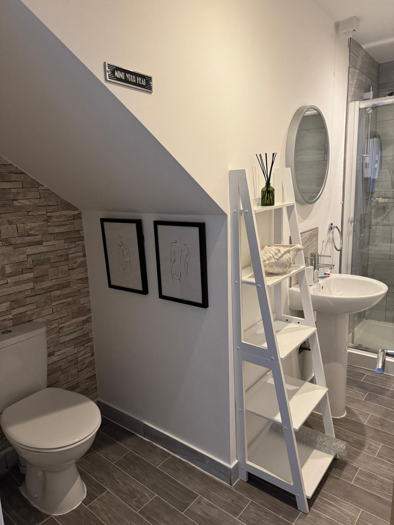 One Abbey Court Apartment *